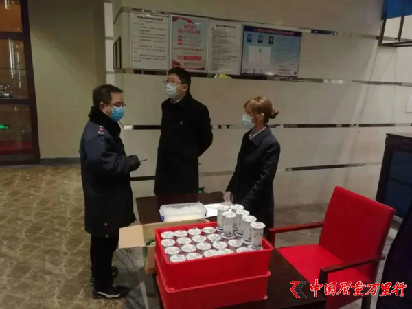 宜昌：一個月的戰“疫” 總有溫暖伴我們前行……