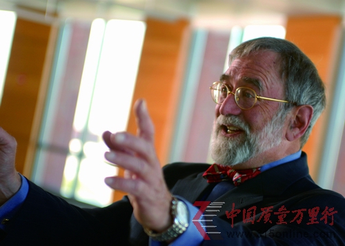 艾墨(Eric K. Clemons)(美國(guó)賓西法尼亞大學(xué)沃頓商學(xué)院教授)