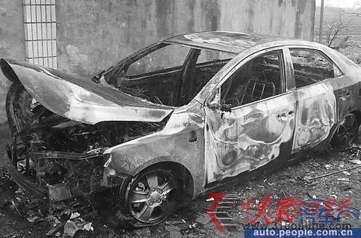 <b>案例三:剛買(mǎi)半月新車(chē)自燃,換了新車(chē)半月后再次自燃</b> <b>案例三:剛買(mǎi)半月新車(chē)自燃,換了新車(chē)半月后再次自燃</b>